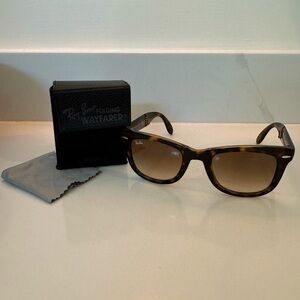Ray Ban Wayfarer Folding Classic *with case*
